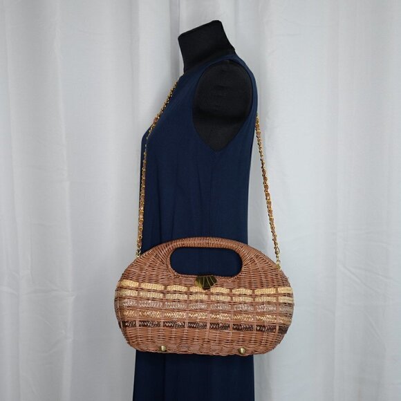 Vintage Handbags - Handmade Vintage Wicker Sculptural Purse